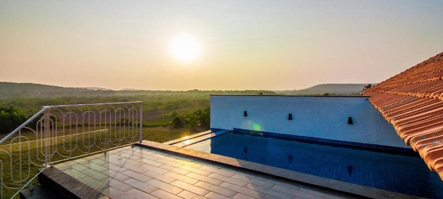 Luxury 3bhk private pool penthouse in Candolim