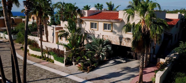 LUXURY PRIVATE VILLA! New Deep Discount for Spring/Summer! Events OK, New Reno! in Cabo San Lucas