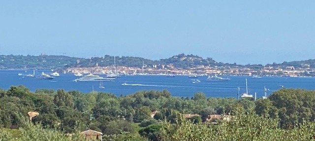 Magnificent sea view, of the Gulf of Saint Tropez and the mountains. in grimaud