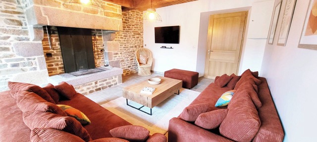 Maison de Campagne à 10 mn de la mer Avec Spa, Billard, Babyfoot in Équilly