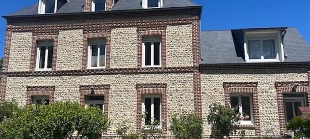 Maison de Maître, Jardin Chatoyant, Village Toutes Commodités au Bord de la mer in Saint-Pierre-en-Port