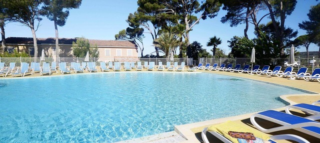 Maisonette Duplex Confort | 2 Terrasses Privées in Calvisson