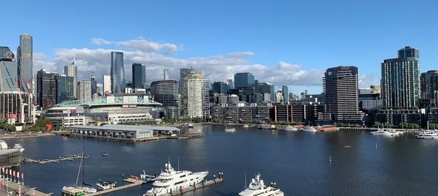 Melbourne 270° True Waterfront with Unrivalled Harbour & CBD Views in Docklands