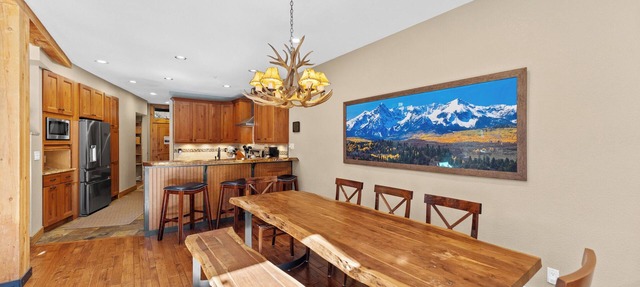 Mins from Resort Shuttle is this Townhome w/Beautiful Views from Private Deck in Keystone