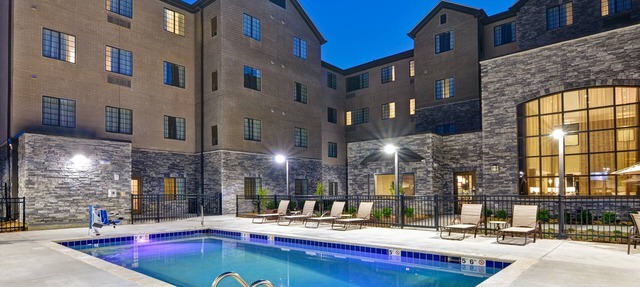 Mobility Accessible Suite | Free Breakfast, Business Center + Fitness Center Access in Mount Juliet