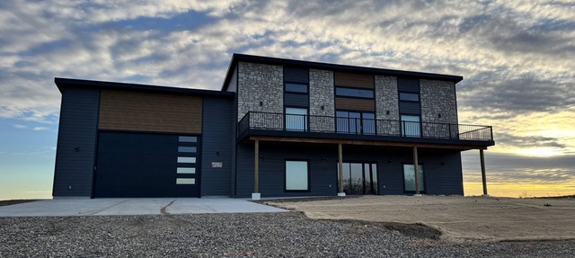 Modern Riverfront Escape, Crofton, NE - Entire Home in Crofton