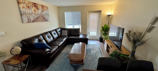 Modern Spacious Condo-Style Apartment | Queen Bed | Prime Location in Grande Prairie