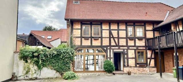 Modernized half-timbered house for 12 guests in Wolfsburg