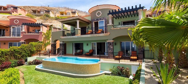 Montecristo Luxury Ocean View Villa: 3BR/3.5BA, Infinity Pool, Hot Tub-Sleeps 10 in Cabo San Lucas