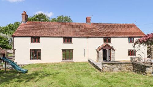 Nempnett Farmhouse in Bristol