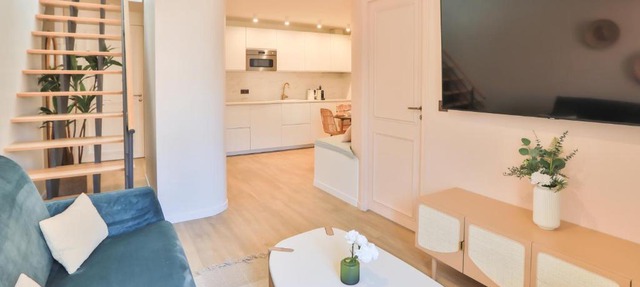 Nice 2 bed flat - Hyper centre St Tropez in Saint-Tropez