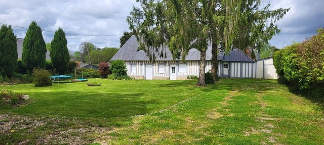 Old-fashioned charm with modern comforts in Doudeville