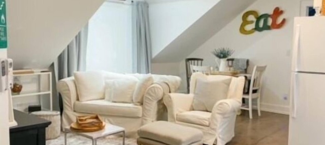 Over the Top B&B in Kawartha Lakes