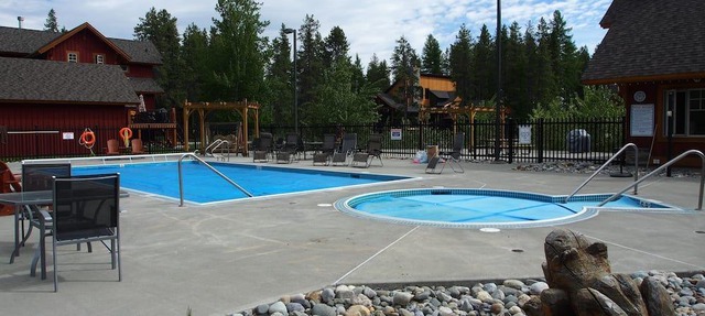 Paradise! Unique Mountain Home/Wheelchair Access. Next to Golf, Trails & Skiing in Kimberley