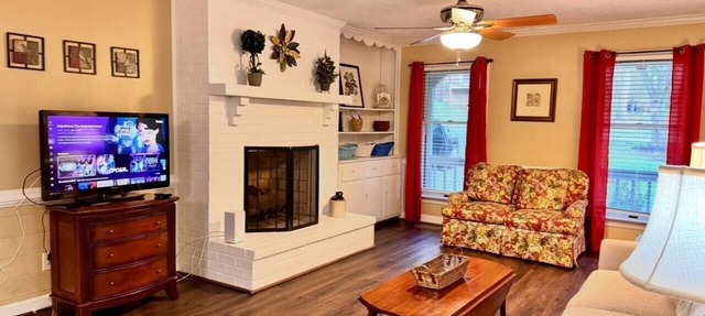 Perfect for Extended Stays/Insurance/Fenced Yard/One Level/Pet Friendly in Chester