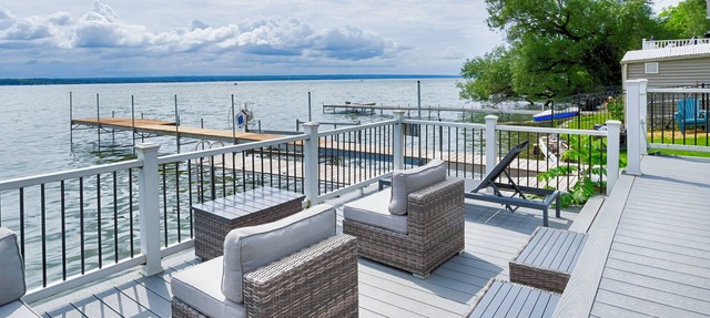 Petit Retreat: The sweetest place on the Lake! in Seneca Falls