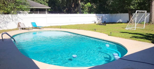 Private pool in a spacious 3/2 NORTH FL home. in Keystone Heights