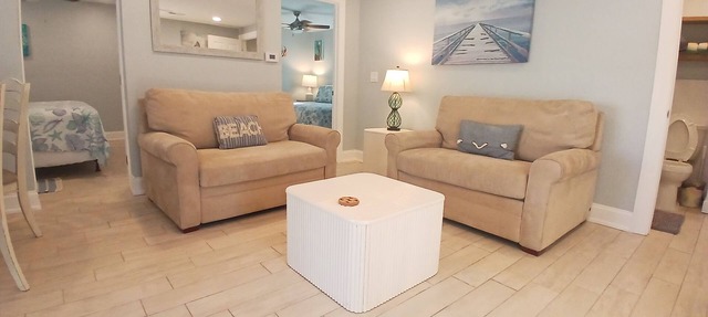 Quiet Quaint Cottage Right on Gulf Access Imperial River Close To Everything in Bonita Springs