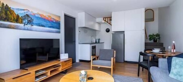 Relaxing retreat by the river in Albert Town