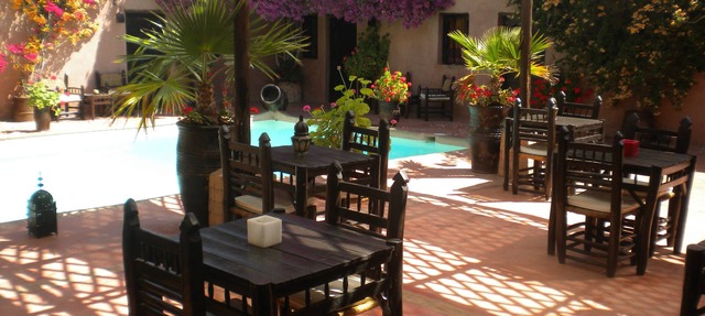 Riad of charm any comfort with swimming pool without opposite and big sported garden. in Marrakech
