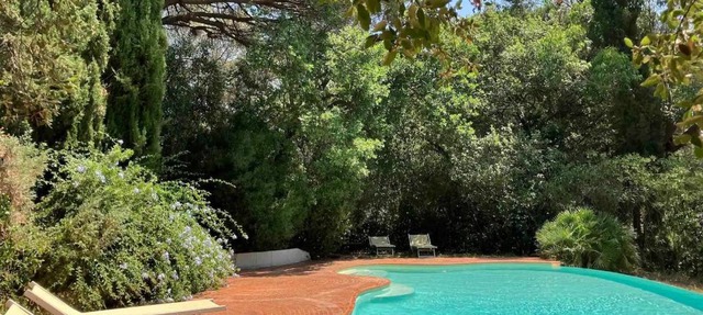 Roulotte de luxe avec piscine partagée à Ramatuelle in Ramatuelle