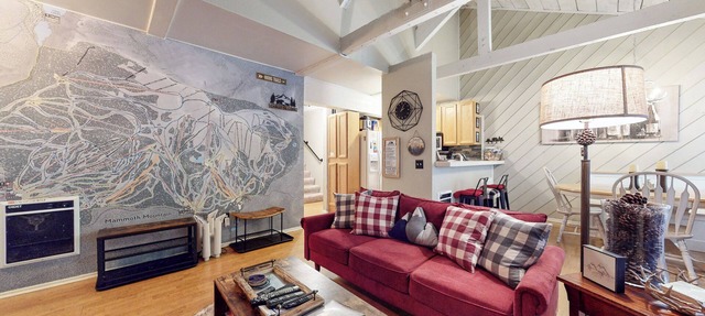 Rustic & Spacious Mountain Cabin, Private Washer/Dryer, Secluded & Quiet in Mammoth Lakes