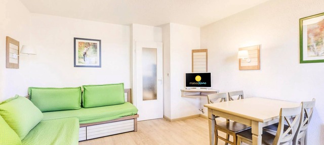 Saint-Raphaël Valescure Residence - maeva Home - Comfort Studio (4 People) in Saint-Raphaël