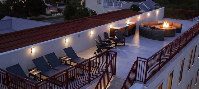Saltwater spa & pool, Beach@3min walk, Golf cart, Elevator in Destin