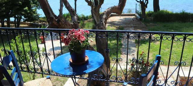 Seafront Studio Akti Elia in Elia