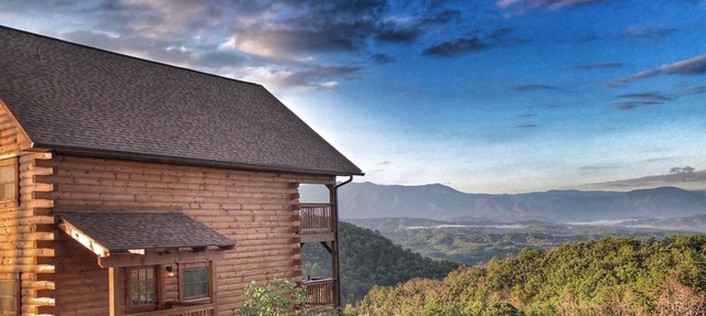 Sept1-6 OPEN! MAJESTIC MTN views! 2BR2BA 12 min to PWY and Dollywood GAME ROOM! in Sevierville
