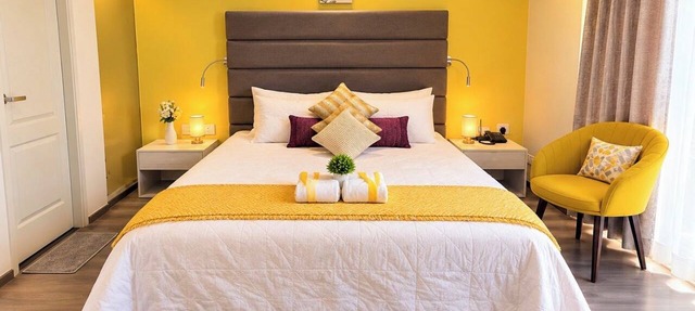 Serene Luxe Studio - Pool & Gym in Gurugram