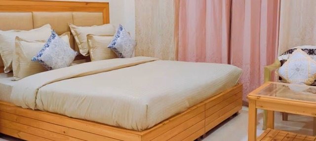 Silk Route Premium Valley View Room With Balcony in Dharamshala