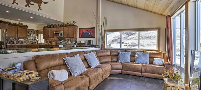 Ski, Soak & Explore! Granby Getaway w/Mtn Views in Granby