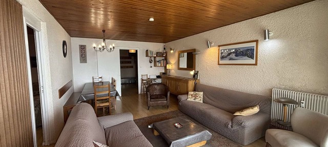 Spacious 4-Room Apartment for 9 - Ski Lift, Balcony, Garage - Alpe d'Huez in Huez