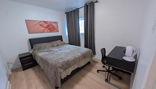 Stay close to Montreal in Longueuil