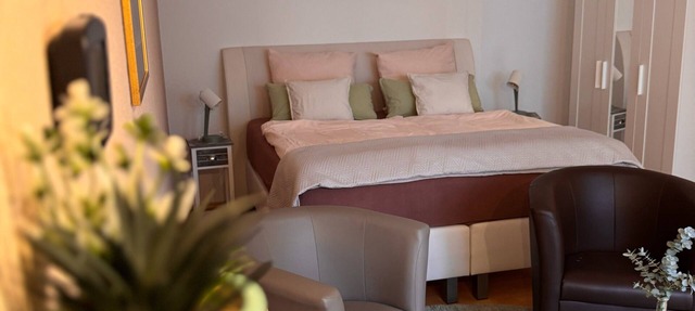 Studio 'Comfort Apartment with Terrace' with Private Terrace and Wi-Fi in Estenfeld