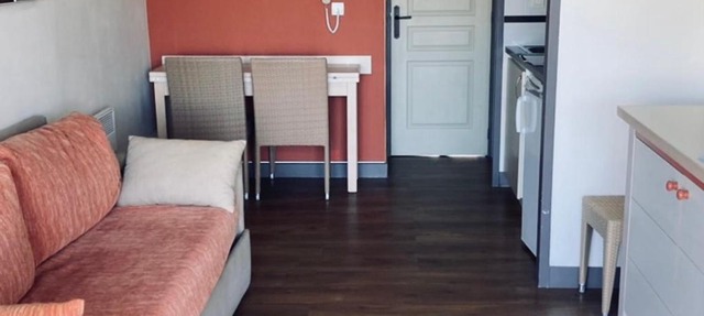 Studio confortable avec terrasse, piscine et animaux admis à Saint-Raphaël - FR-1-504-608 in Saint-Raphaël