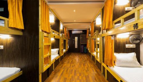 Sunrise Dormitory in Mumbai
