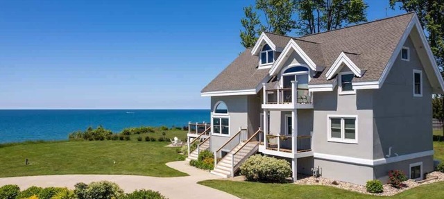 Sunset Haven | Hot Tub | Beach Access | Near Town in South Haven