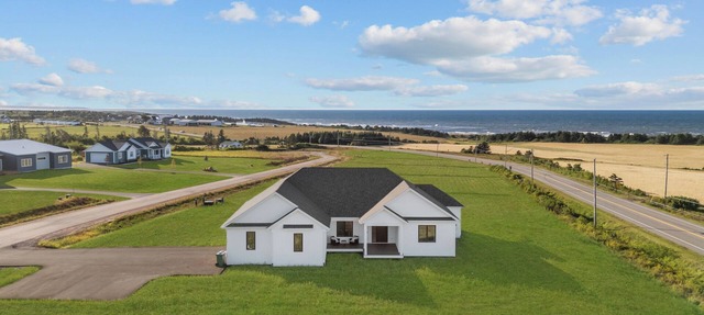 Sunset Shores | Coastal Luxury & Island Adventures on Prince Edward Island in North Rustico