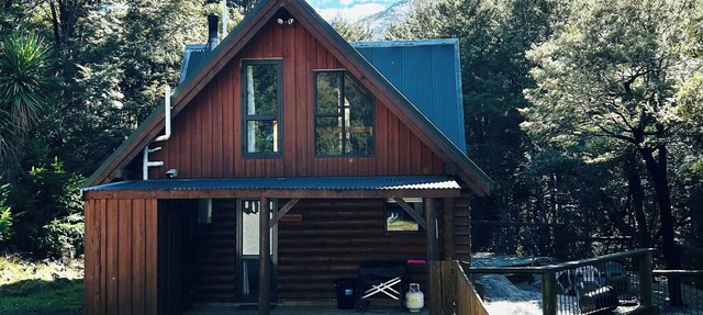 Te Korimako - Where Nature Meets Tranquility in Mount Lyford Village