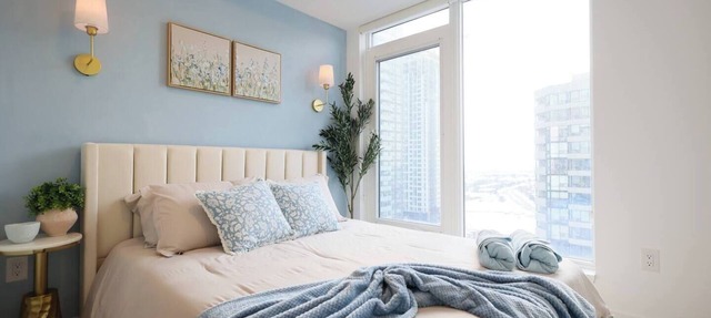 The Calm House | 5 mins Walk to Square One Mall in Mississauga