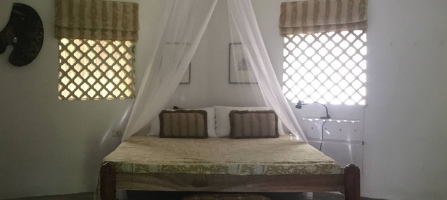 The Guest House St Cuz - Rustic deluxe in Santa Cruz