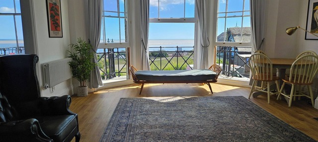 The Overlook! Stunning Sea Views Opposite Blue Flag Beach. in Lowestoft