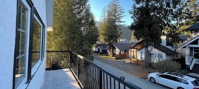 "The Perch" @ rentcultus in Cultus Lake