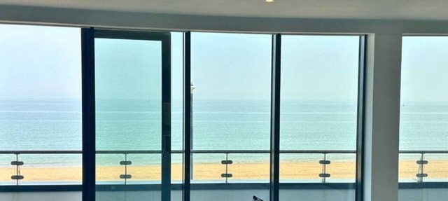 This apartment is a 2 bedroom(s), 2 bathrooms, located in Ramsgate, England. in Ramsgate