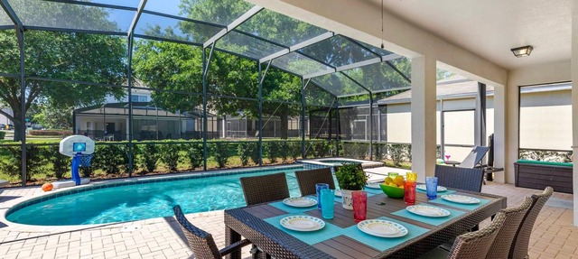 Top-Rated Amazing Villa! Salt💧Pool, Game Room + Pool Heat, BBQ & Baby Gear in Kissimmee