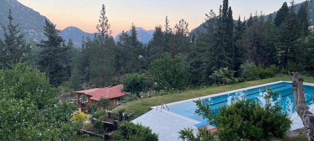 Trinitys Forest Bungalows in Kemer