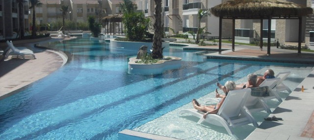 Tropical Gardens E 7 ; spacious duplex bed home in Antalya