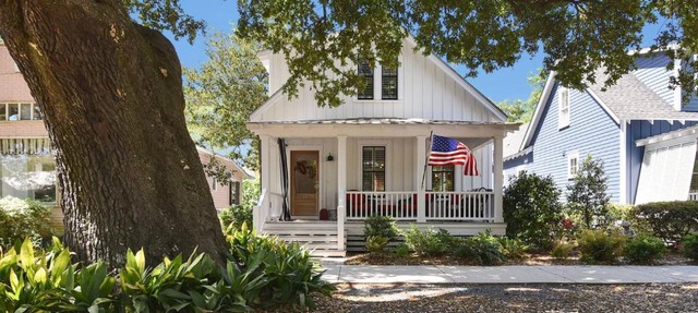 UnCorked Cottage in Southport